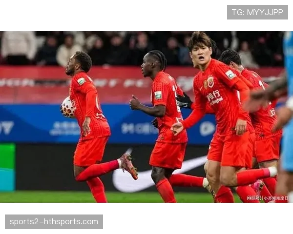 李帅角球传中质量堪忧 海港边后卫攻防两端均失水准